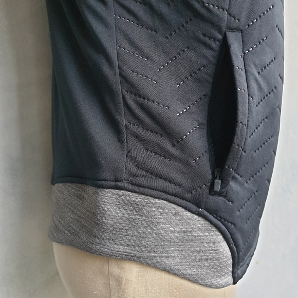 Under Armour ColdGear Reactor 3G Pullover Mock Neck Black & Grey Vest Jacket SM - Picture 5 of 16